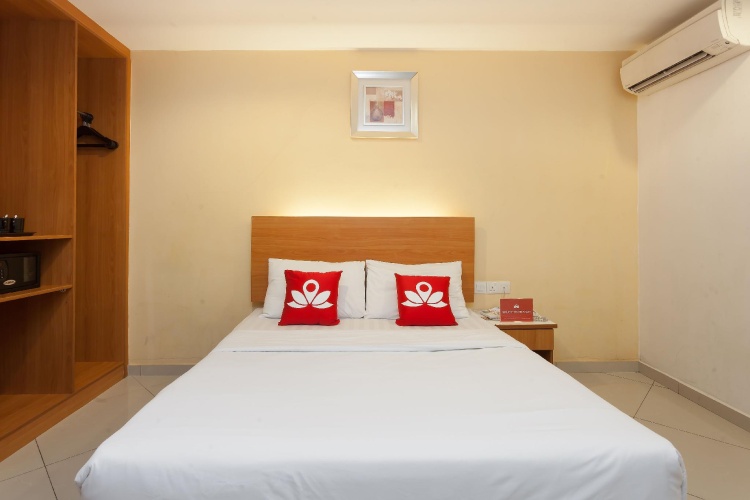 Superior Double Club room with city view