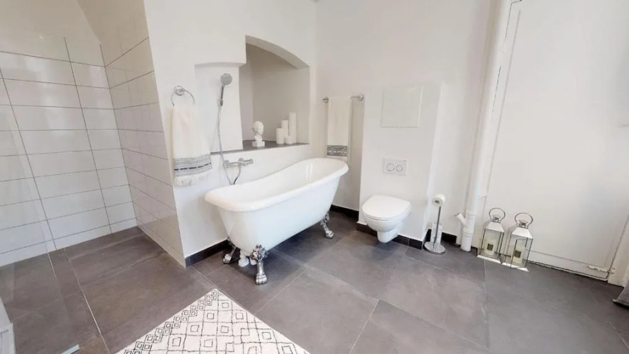 189M2 New Luxury Apt - City Centralprof Cleaning