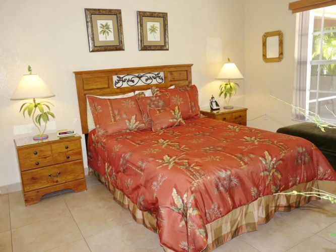 Pet-friendly Waterfront With Pool and Steps to Beach