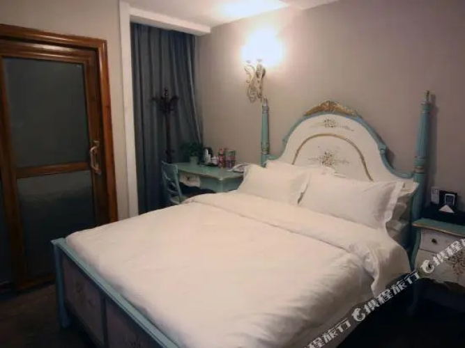 Aibao Hotel