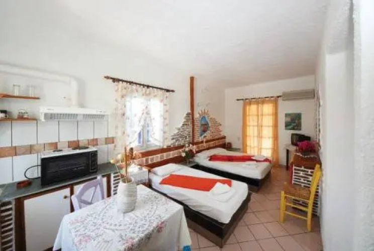 Aposperitis Rooms & Apartments