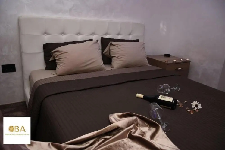 Central Business Suites with Hot Jacuzzi