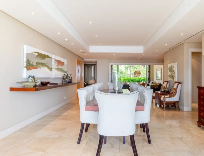 Luxury Apartment