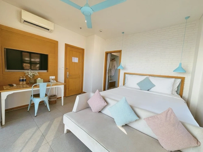 Deluxe room with sea view