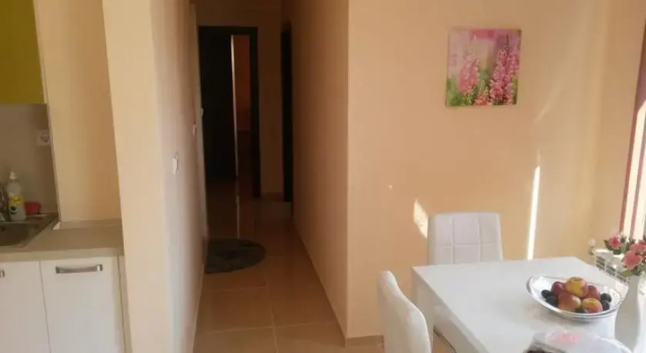 Plamena Apartments