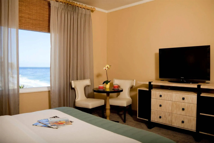 Hotel Laguna