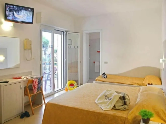Comfort Triple room with balcony and with sea view