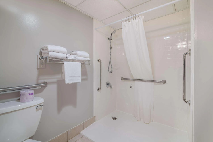 Best Western Saranac Lake photo 10