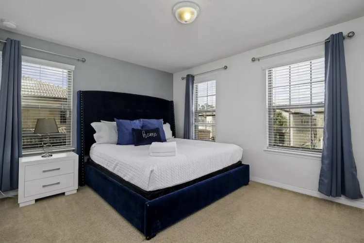 Sleeps 20 - Masterpiece Collection Ww101