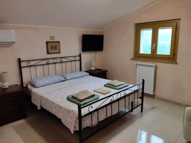 Comfort Apartment with land view