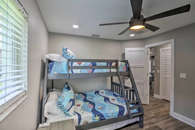 Canal-front Cape Coral Home: Pool & Patio