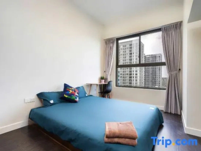 2 Bedrooms Double Apartment with city view