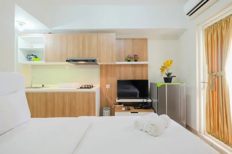 Functional Studio Apartment at The Springlake Summarecon