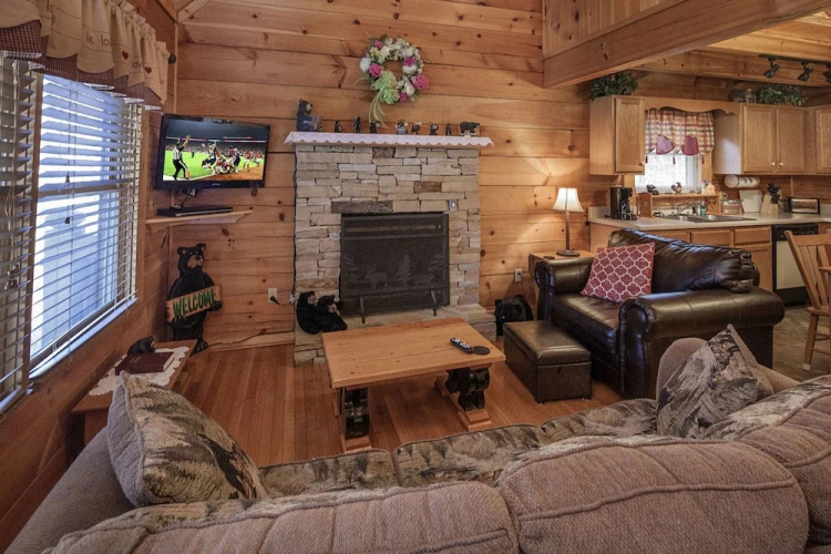 The Bear Cabin by Eagles Ridge Resort