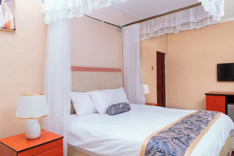 Lavish Suites