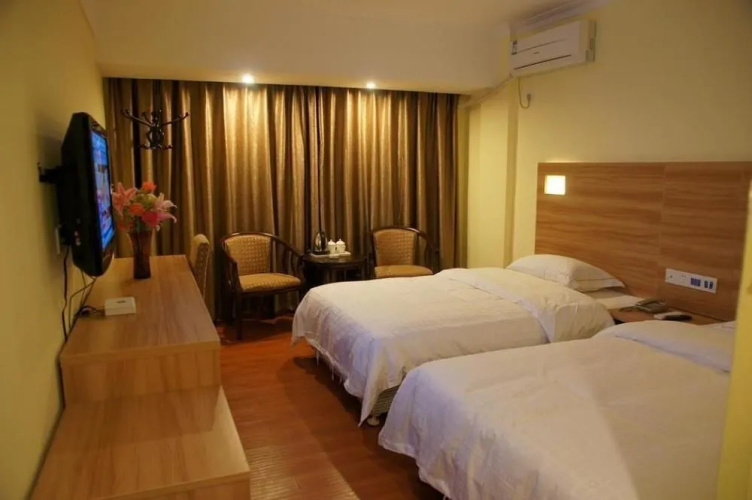 Yiju Hotel
