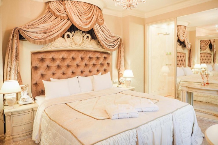 Premium Double Suite with view