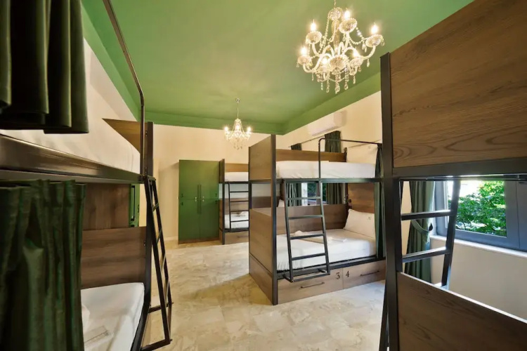 2115 Boutique Hostel