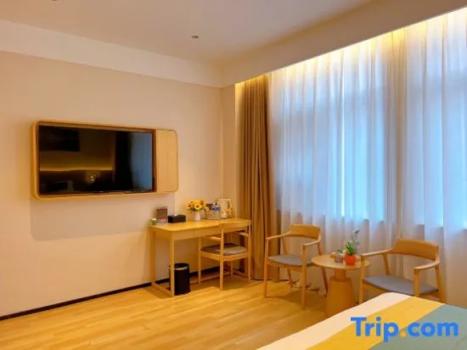 Superior Double room with city view