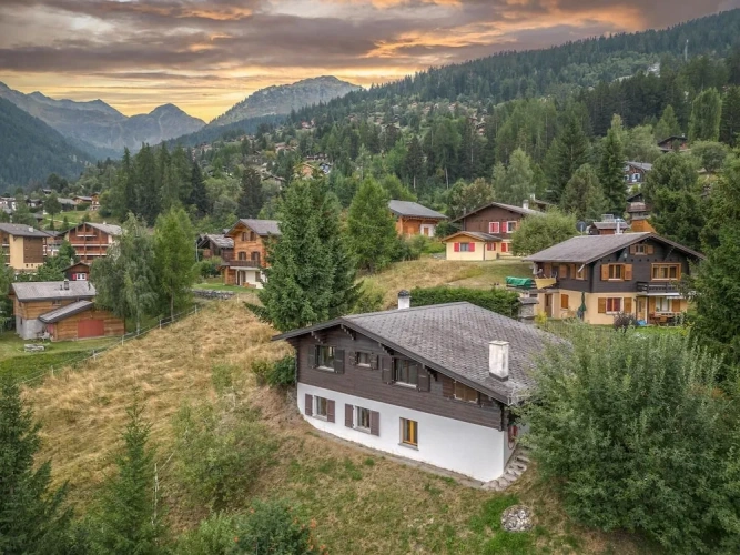 5 Bedrooms Chalet with balcony