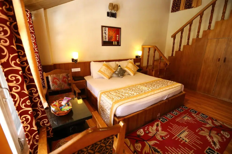 Hotel Natraj Pure Veg