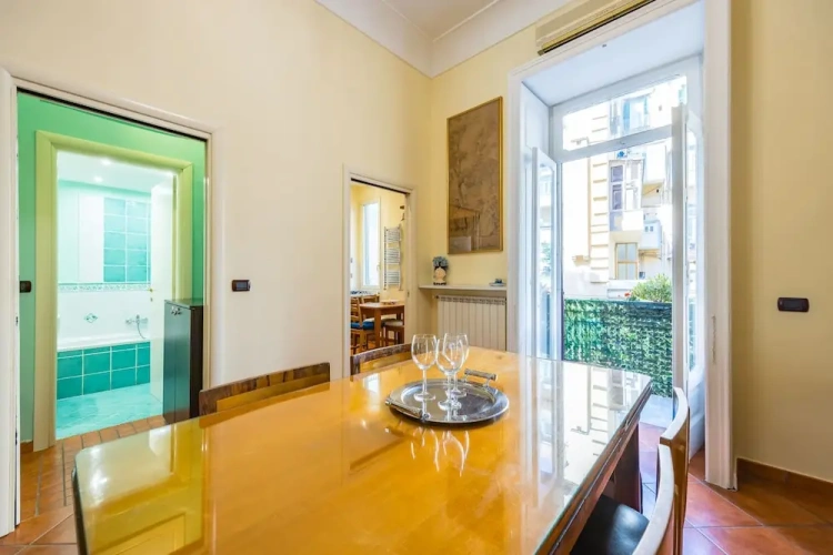 2 Bedrooms Apartment