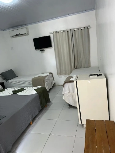 Standard Quadruple room with lake view