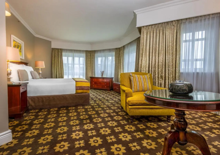 Hemingways Hotel