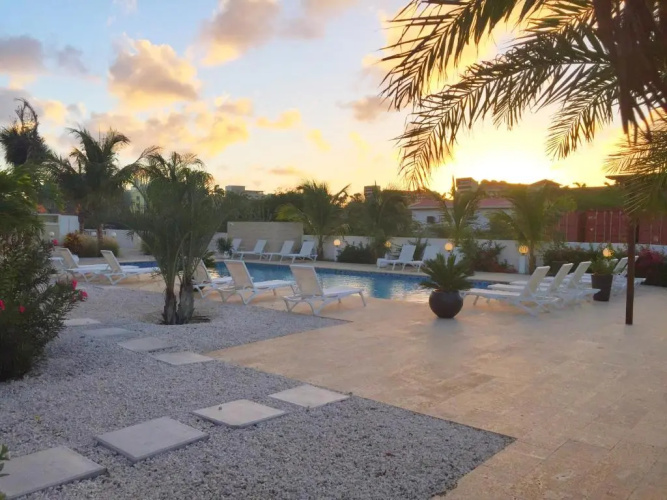 Las Islas Condo #1