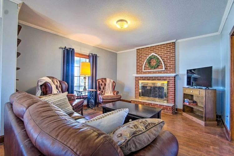 3 Bedrooms Cottage