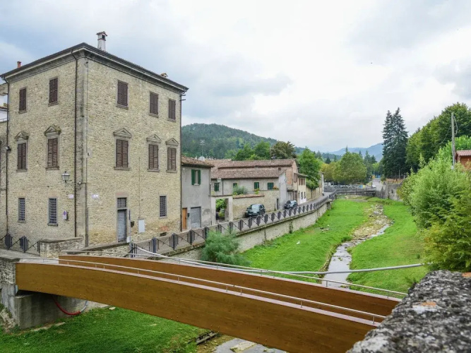 Sprawling Villa With Breathtaking Views In Emilia-Romagna