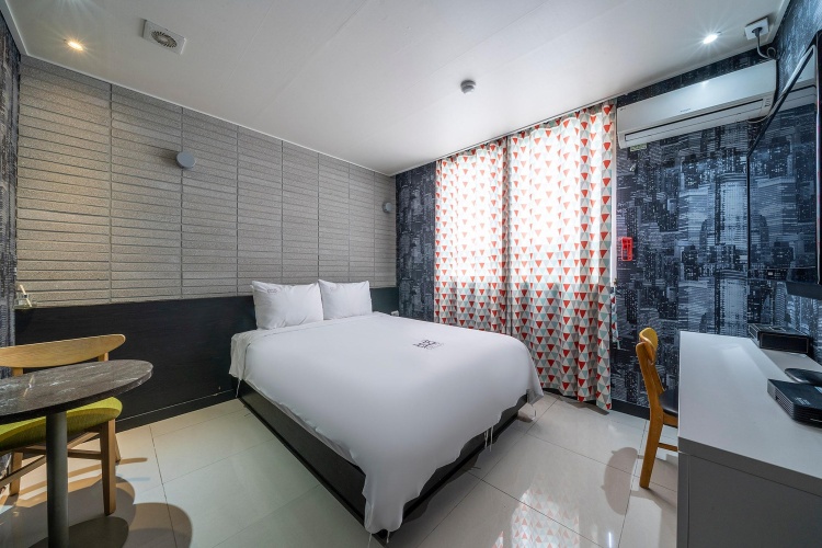 1 Bedroom Standard Double room