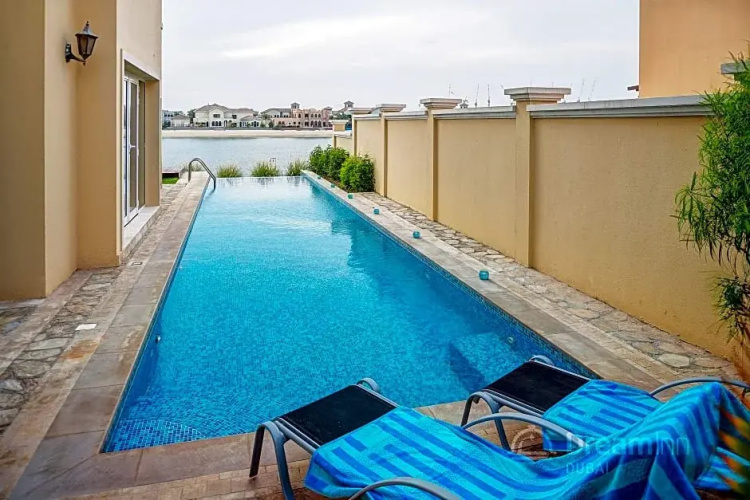 The Palm Jumeirah Villas