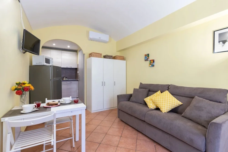 Apartment with balcony