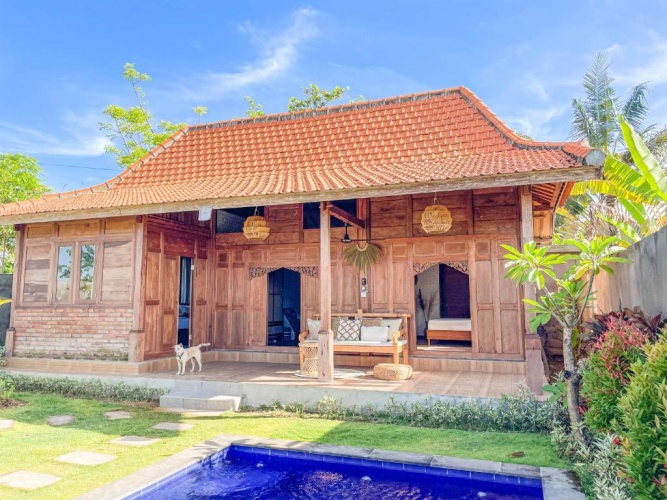 3 Bedrooms Villa