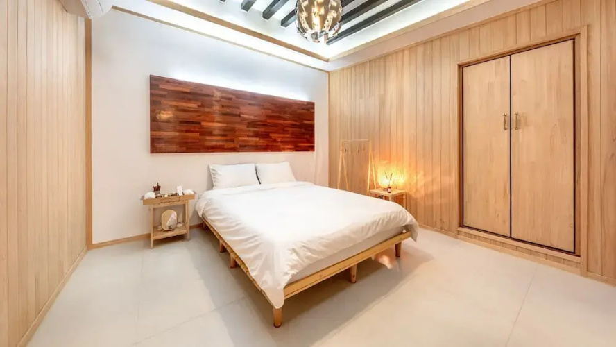 Yeosu Elon Pension