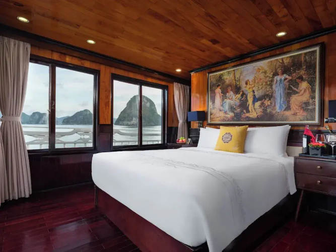 Hera Classic Boutique Cruises