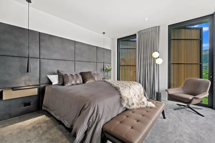 Bespoke Paradise on WIlliam Rees