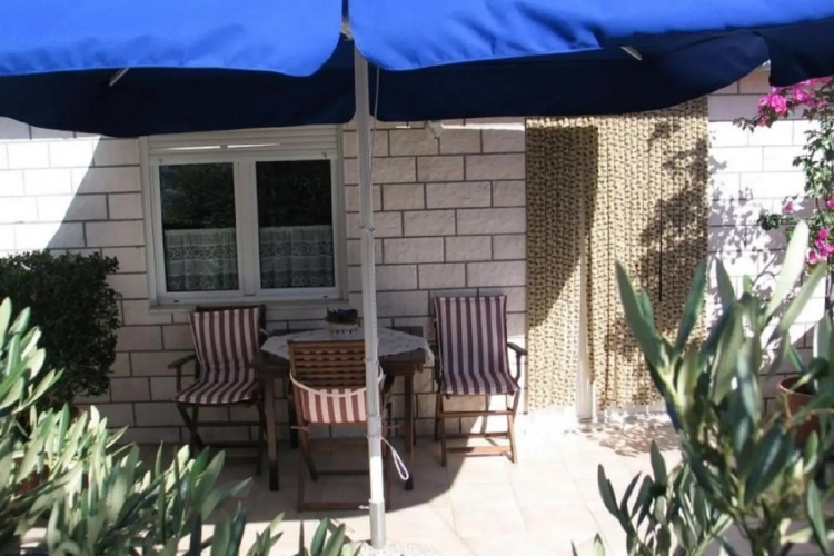 Marti - free parking and grill - SA2 - Studio(2)