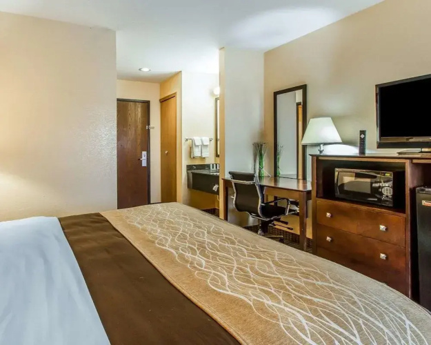 Comfort Inn & Suites