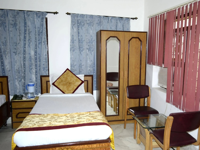 Hotel Tokyo Vihar