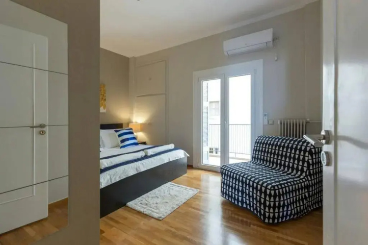 83m² homm Newly Renovated Flat in Koukaki