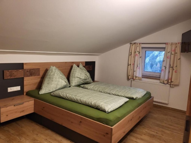 2 Bedrooms Classic Apartment with balcony