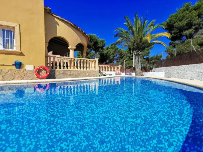 0302 - Villa Pera