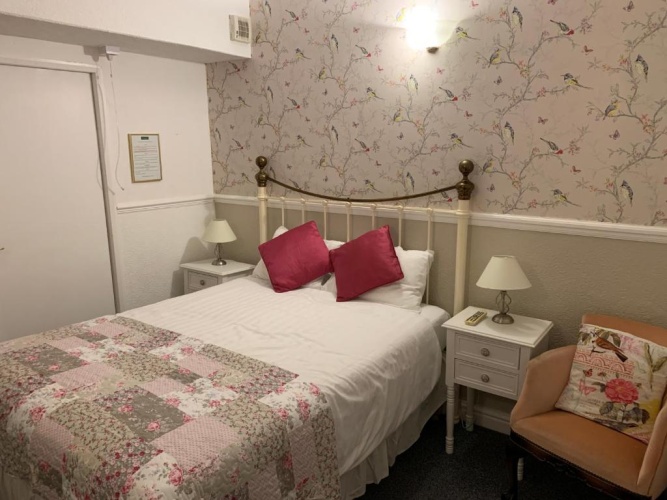 Standard Double Basement room