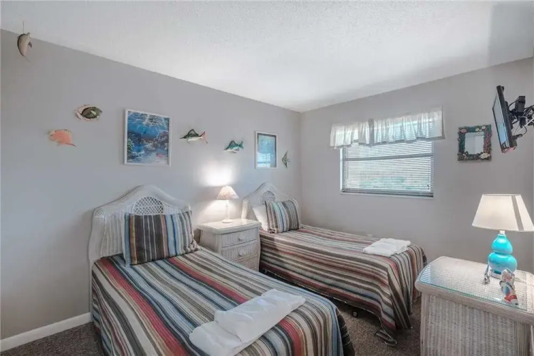 Las Brisas 404 - Three Bedroom Condo