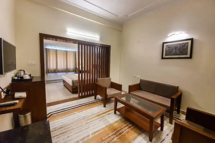 Hotel LP Residency