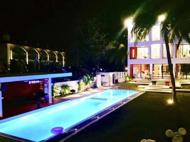 Pool