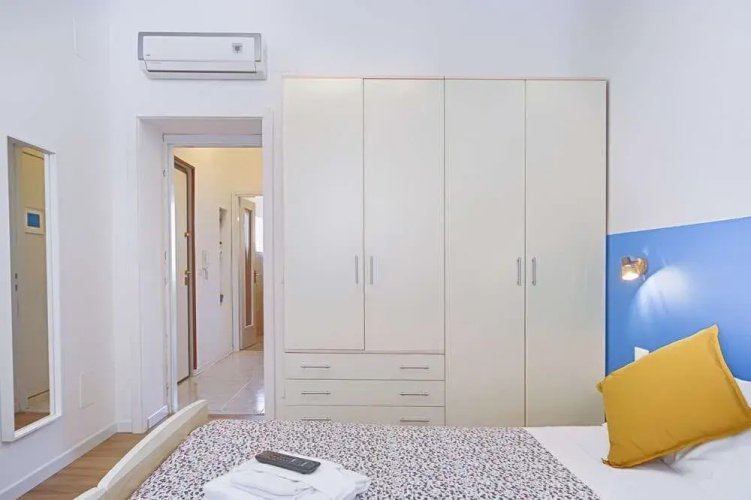 Oltremare Modern Flat