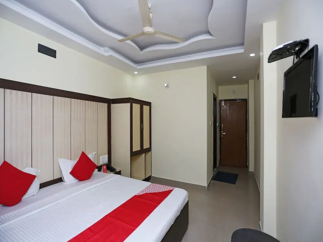 OYO 24968 Hotel Mpr
